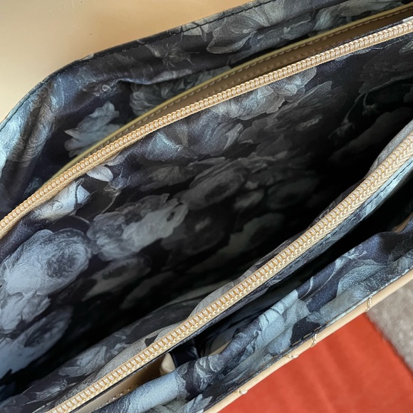 Ted Baker Tote - Picture 8 of 9